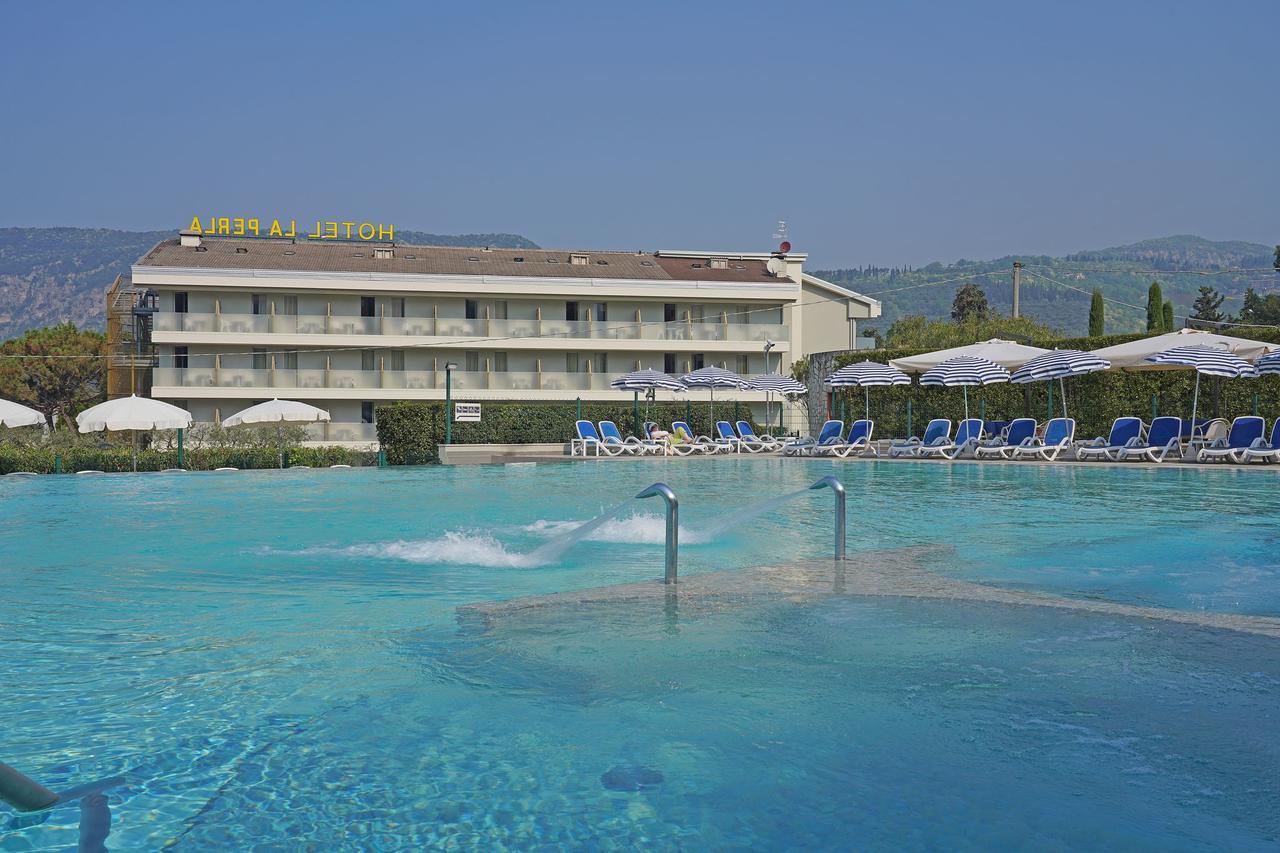 Hotel La Perla - Bike Hotel Garda  Bagian luar foto